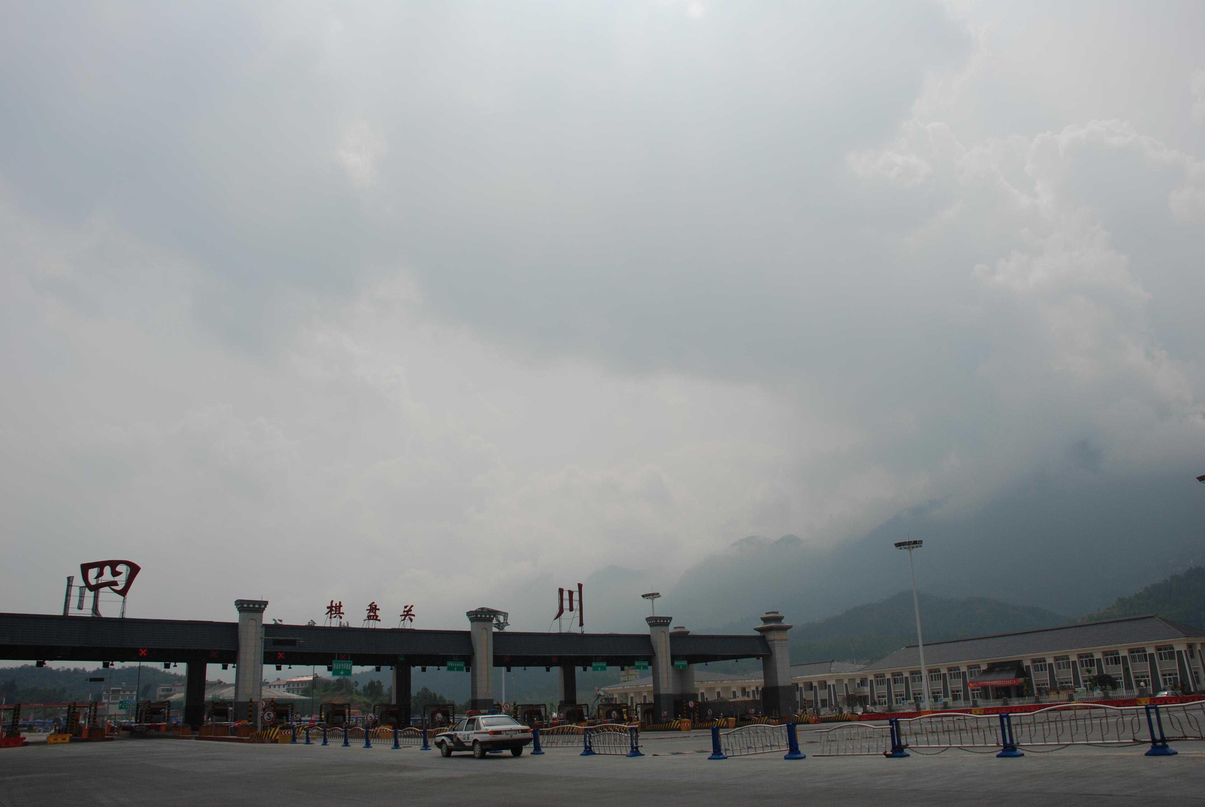 爱普生CH-LS12000B 4K旗舰激光投影机：专业影院体验