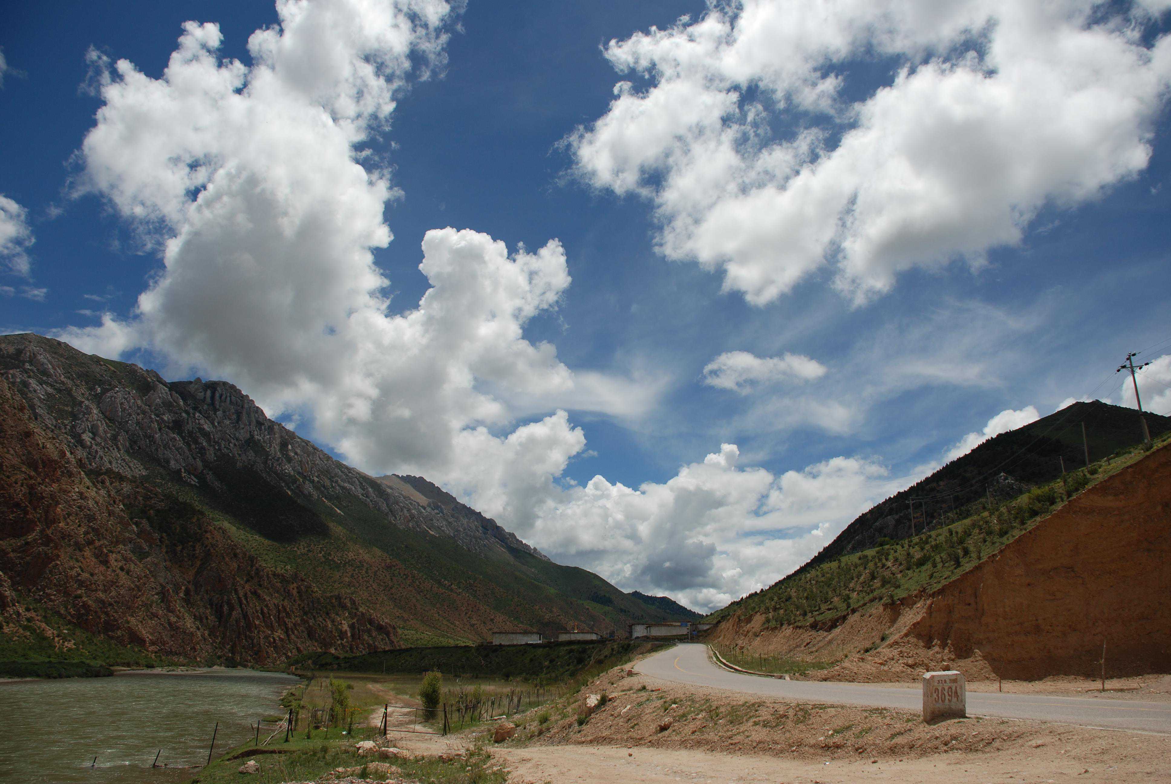 雷克萨斯ES降到25万多，现在没人吐槽动力弱了吧？