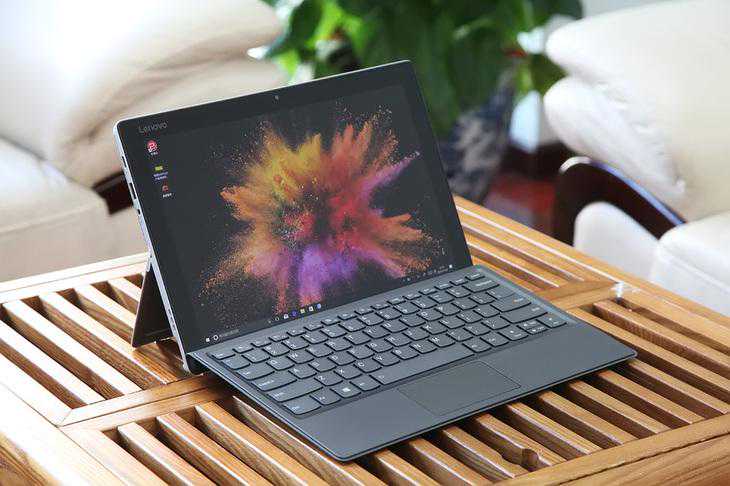 高性能亲民诚意之作！联想Miix 520二合一笔记本评测