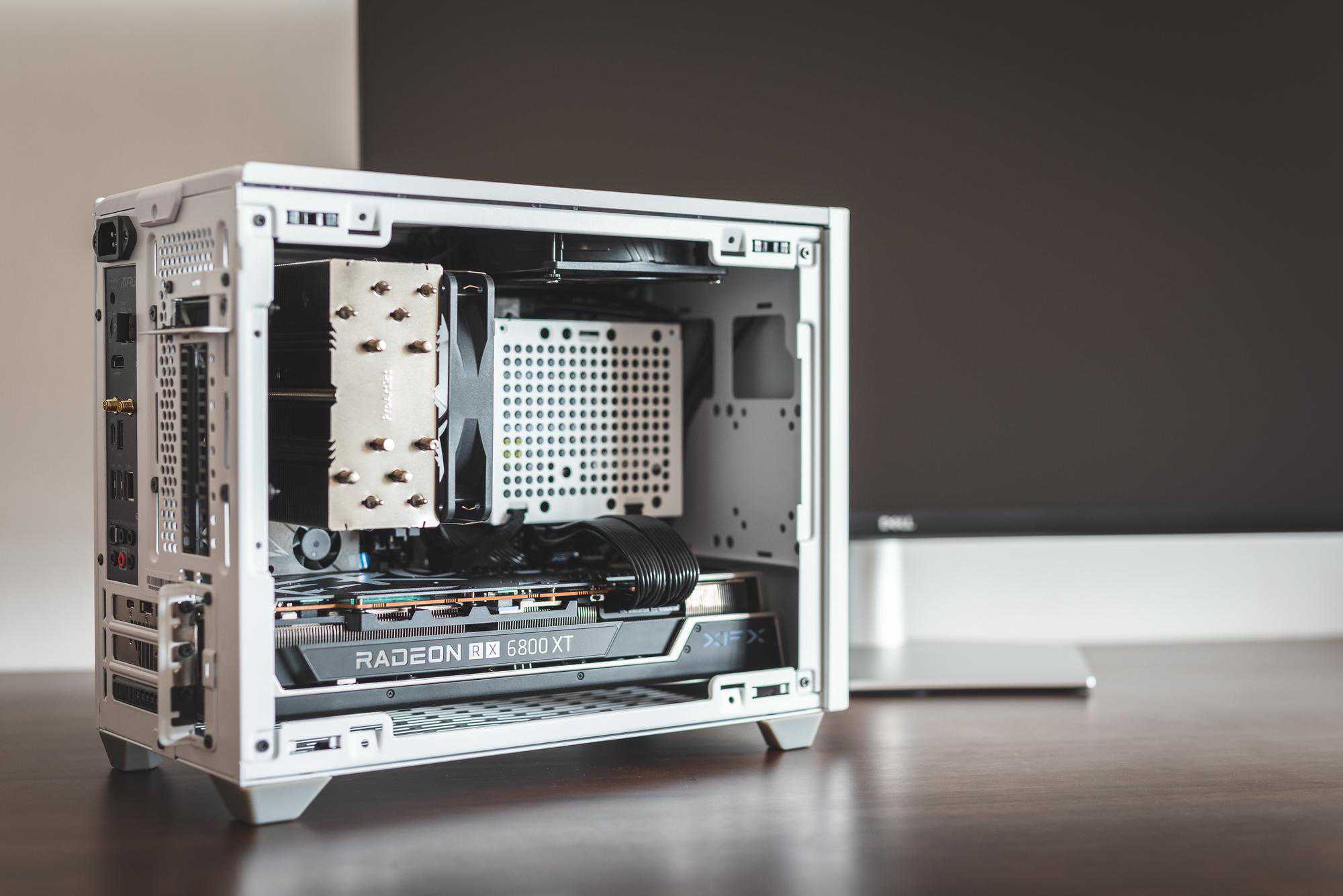 手把手带你装一台热门的ITX主机 ZEN3+NR200P