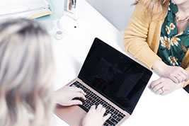 在拥有GPS之前，飞机如何进行导航定位？