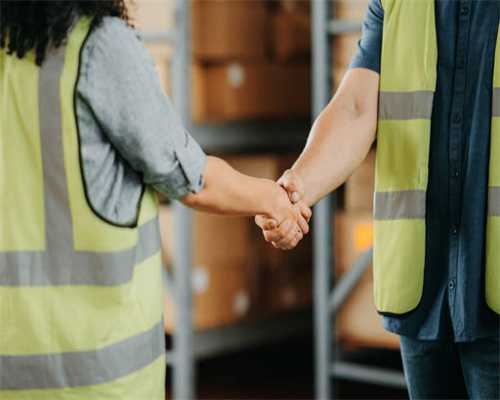 带娃露营党实测eπ008的"移动客厅"有多香