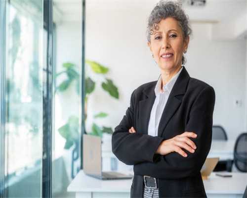 Wedbush：维持Shopify(SHOP.US)“跑赢大盘”评级 下调目标价至1270美元